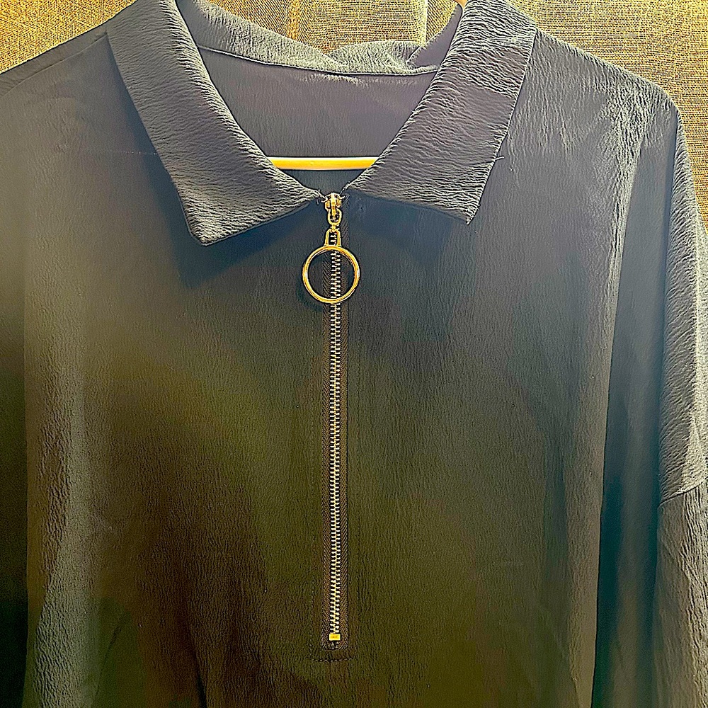 Curve 5xL Black Long Sleeve Blouse. Great for business, casual, summer, spring.